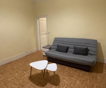 Location Appartement 1 pièce Issoudun (36100) - rue des Guédons